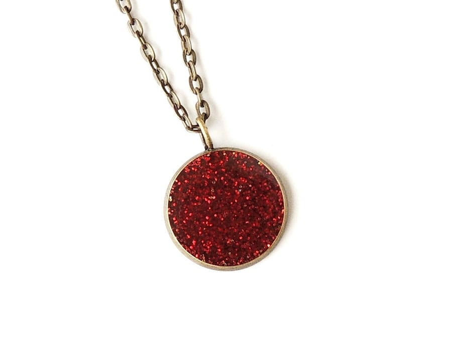 Red Glitter Necklace, 18" Chain 181