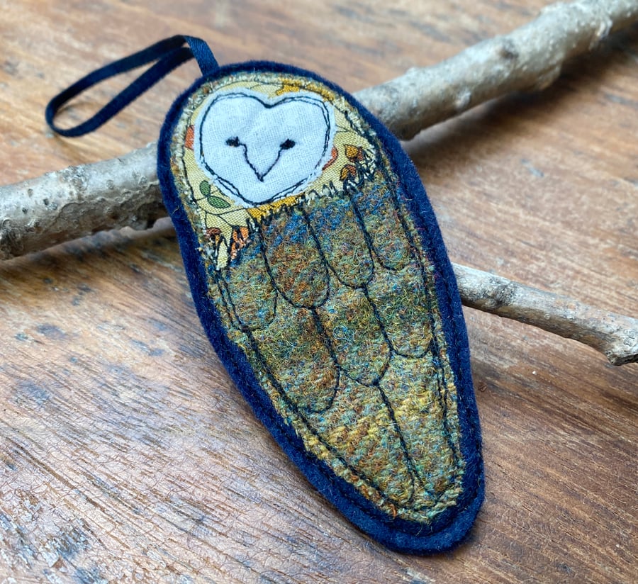 Embroidered owl home decoration.  
