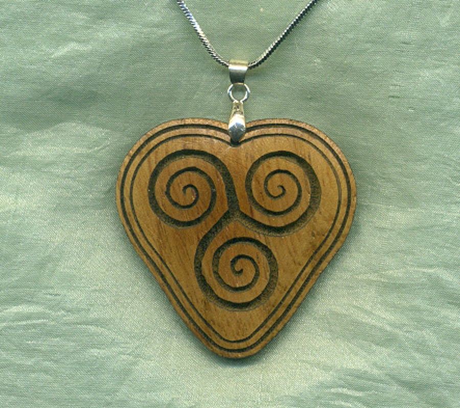 Image of Celtic heart pendant