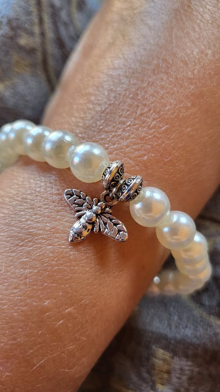 Handmade faux pearl bracelet with bee charm