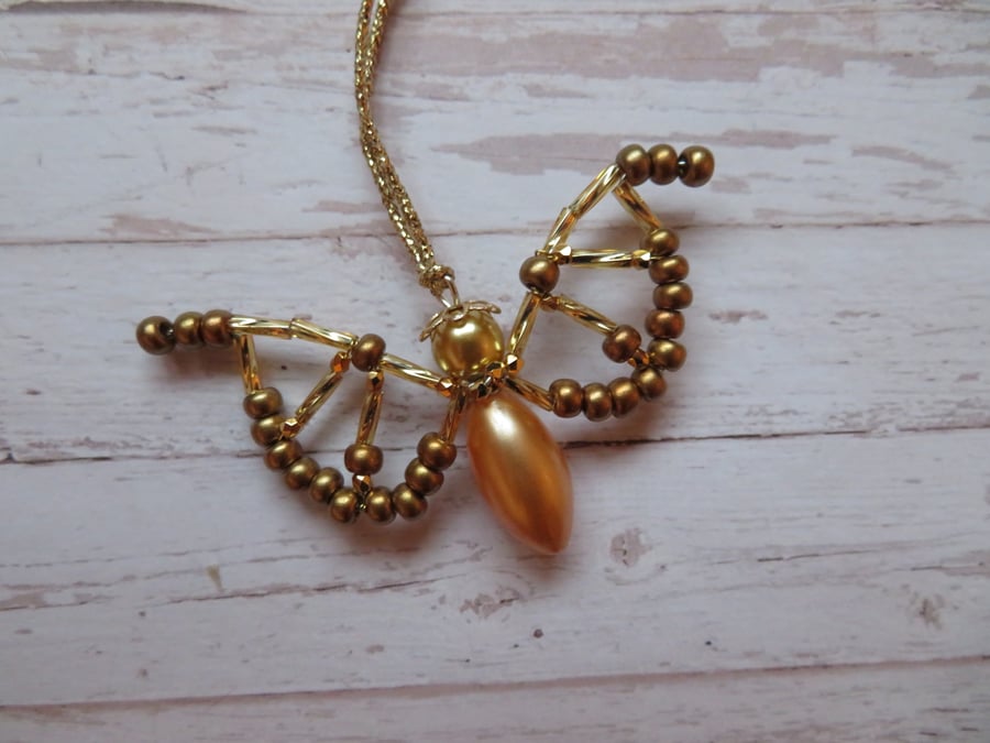 Gold Sparkle Beaded Crystal Pearl Bat Gift Costume Hanging Decoration 