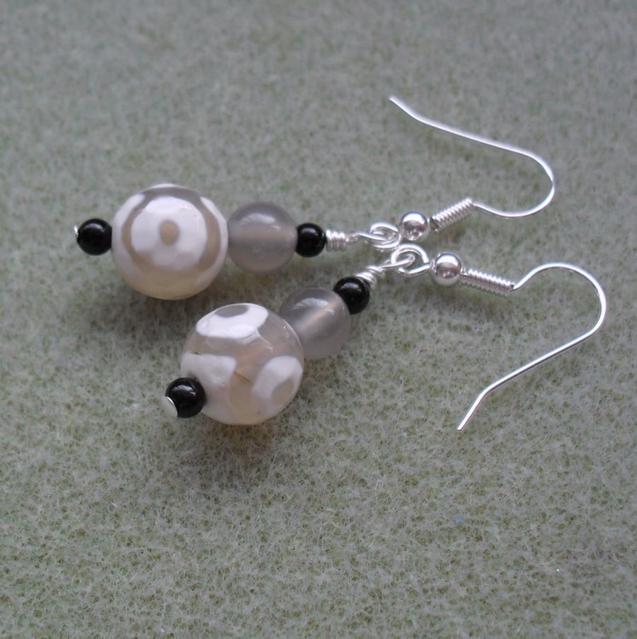 Tibetan Agate and Black Onyx Silver Plate  Earrings