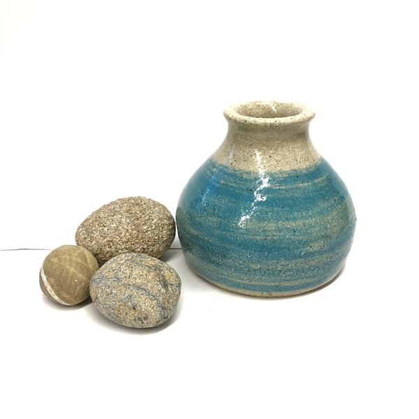 TURQUOISE AND BUFF STONEWARE VASE