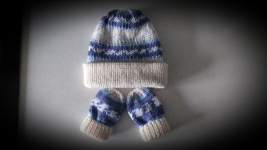 Double Layered Baby Hat and Mitten Set - Beautifully Soft -  3 to 6 months