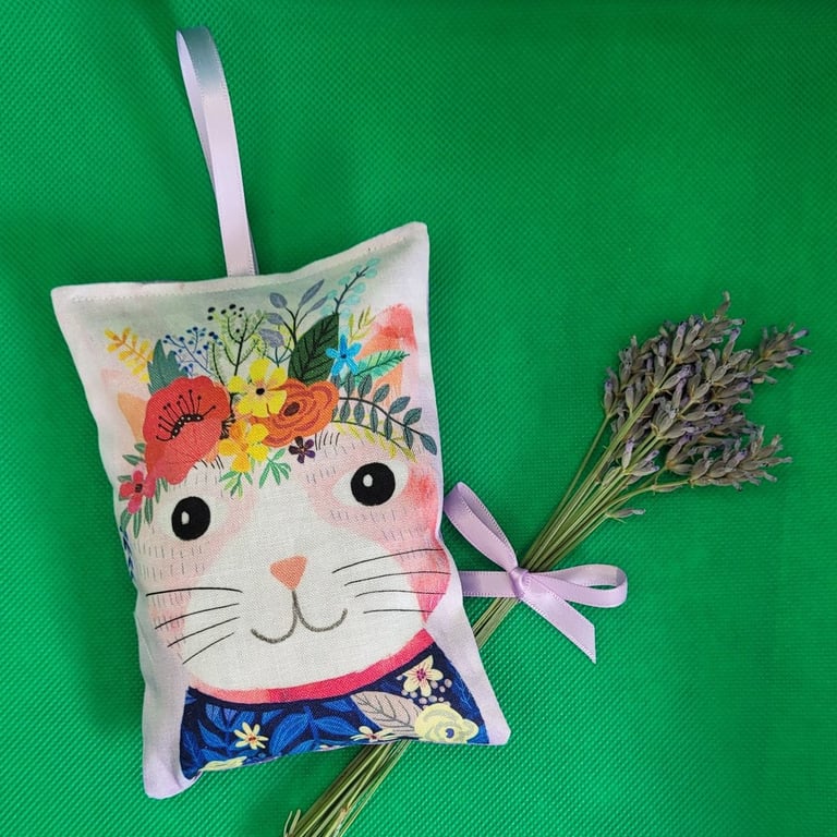 Lavender Bags Floral Cat design