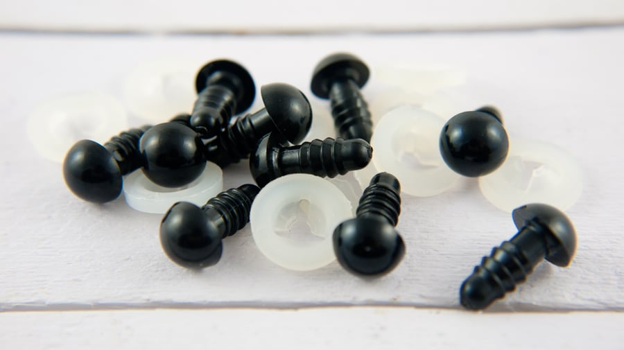 9mm Safety eyes in black plastic for doll, crochet, plushies, knitting