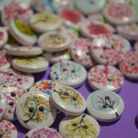 15mm Wooden Tree Buttons Random Mix Leaves Woodland (ST21)