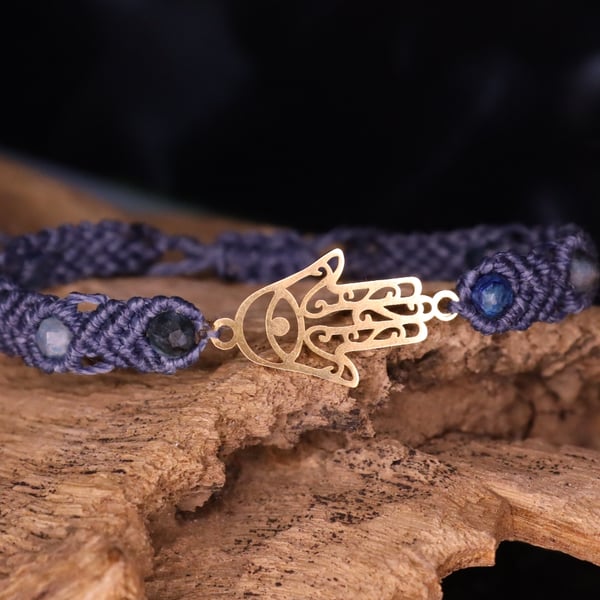 Bracelet with Kyanite in blue hamsa hand charm
