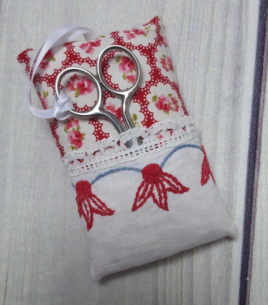 Vintage Fabric Pin Cushion & Scissors 