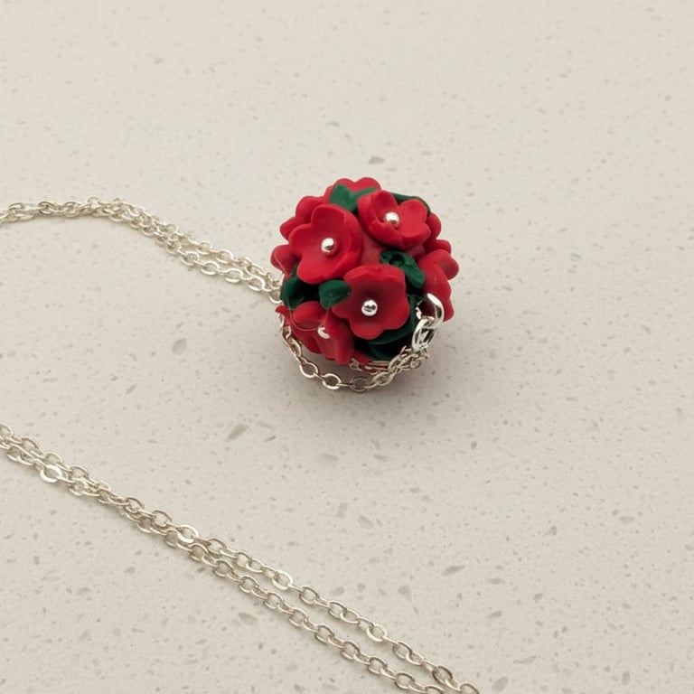 Christmas Flower Bouquet Necklace – Handmade Festive Floral Pendant