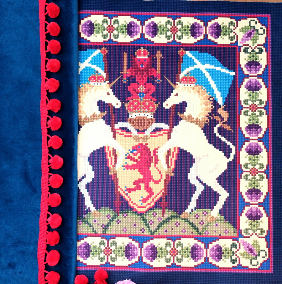 Scottish Coat of Arms Velvet Cushion Kit 