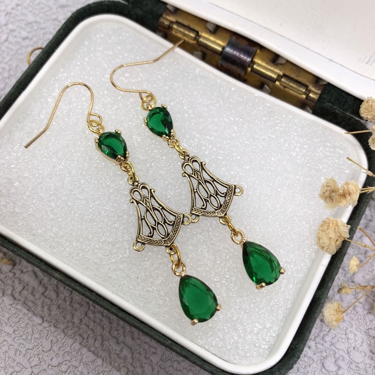 Vintage Style Antique Gold and Green Glass Crystal Drop Earrings