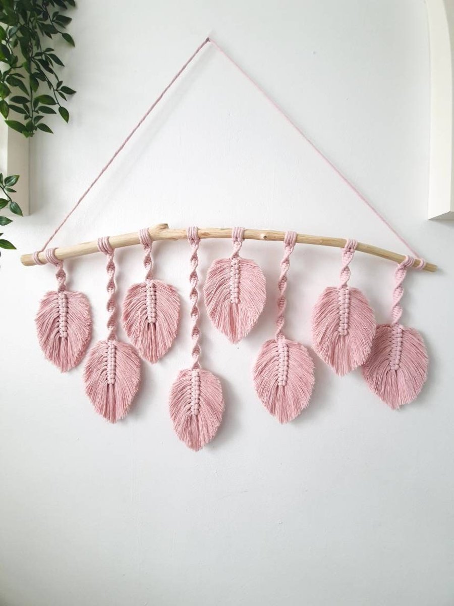 Macrame Feather Leaf Wall Hanging. Choose your number of leaves and colours!