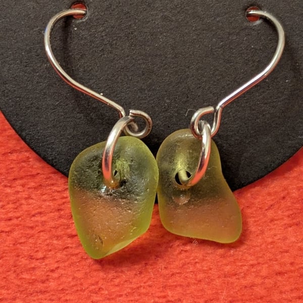 Handmade seaglass and silver hoop earrings 