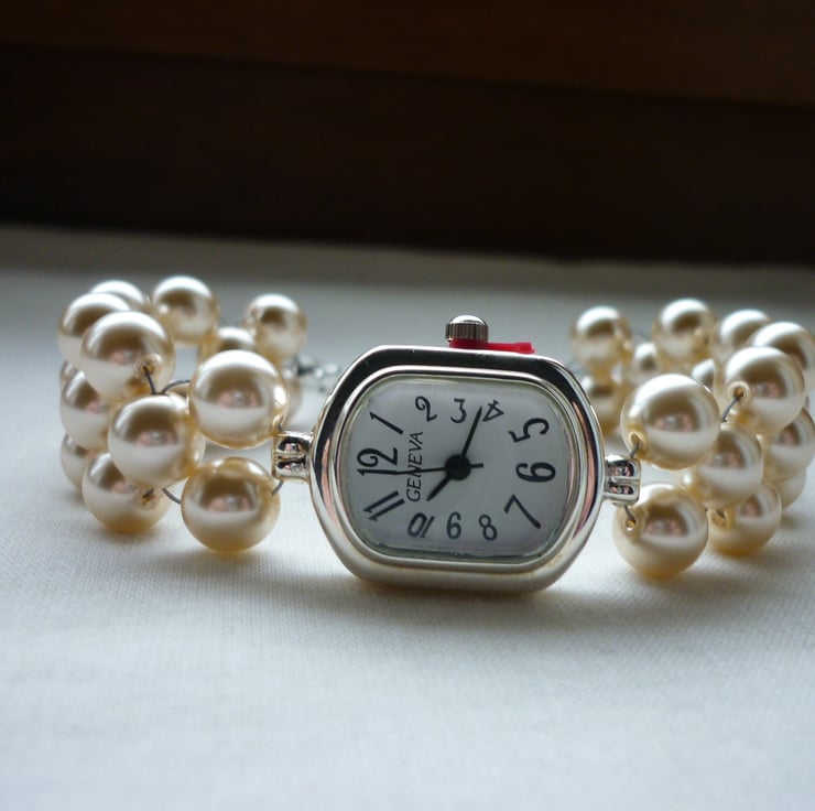 CREAM PEARL AND SILVER, WATCH. 767 - Folksy