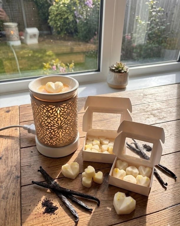 Luxury Vanilla Highly Scented Wax Melts- Handmade in UK-Long Lasting Scent-Vegan