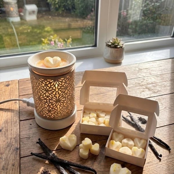 Luxury Vanilla Highly Scented Wax Melts- Handmade in UK-Long Lasting Scent-Vegan