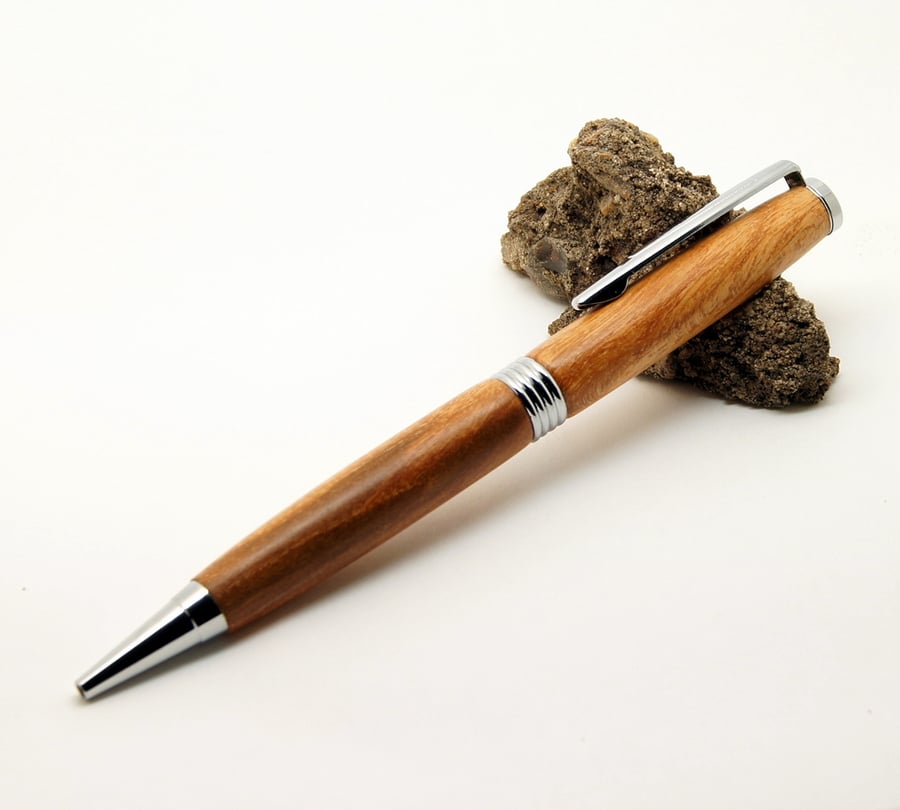 Click Pen Dressed in English Spalted Laurel