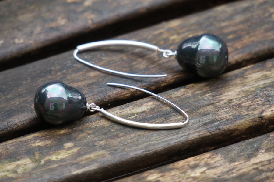 Long Sterling Silver Earrings with Black Shell Pearl