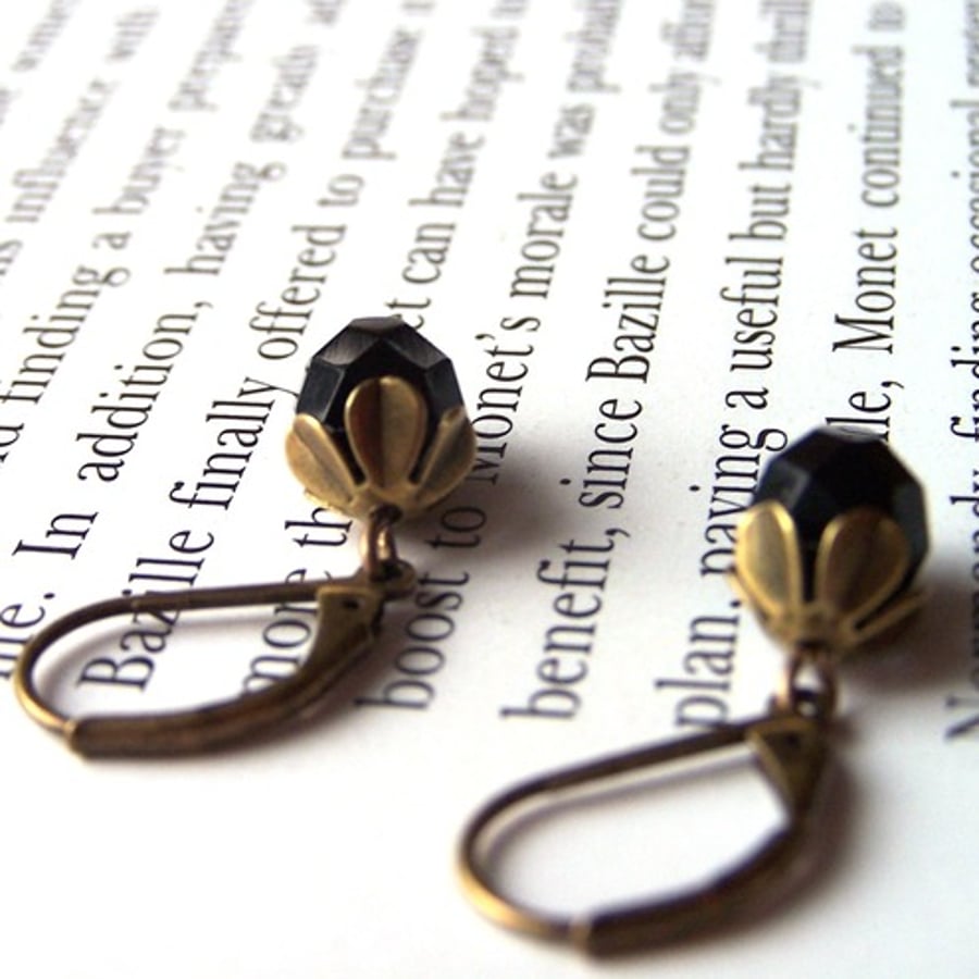 Elegant Black Earrings