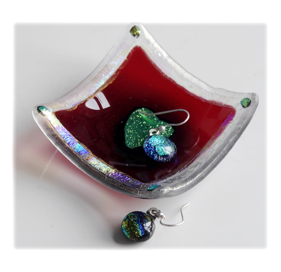 Earring Ring Dish Fused Glass 6.5cm Red Dichroic Gold Heart 019