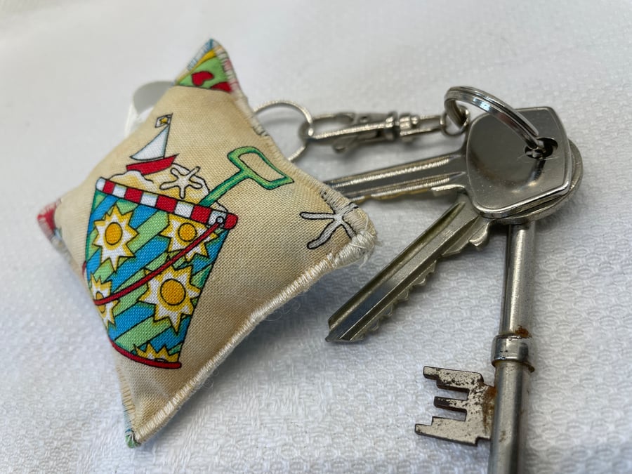 Beach themed fabric keyring 