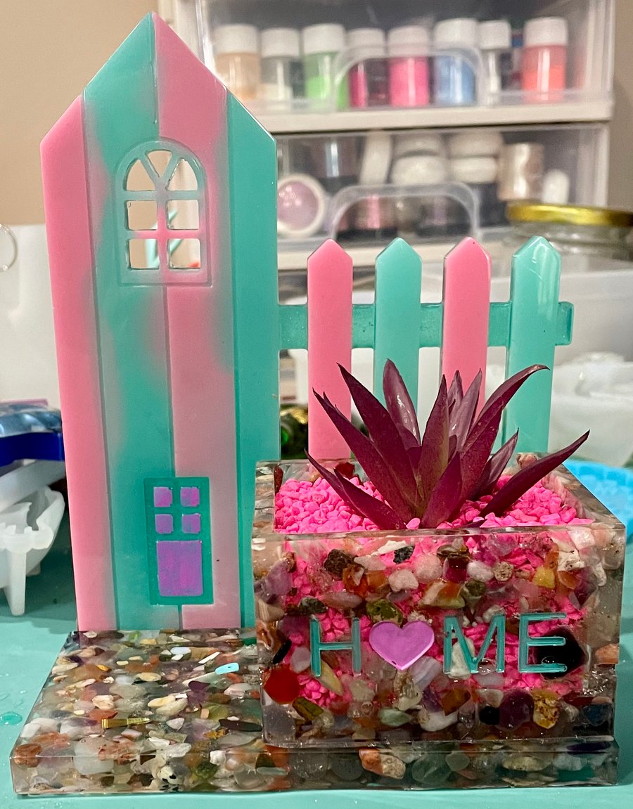 Pink and Green Beach Hut Themed Resin Planter – Bring the Shore Home