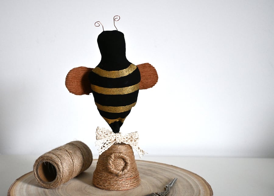 Primitive bee on hive keepsake decoration