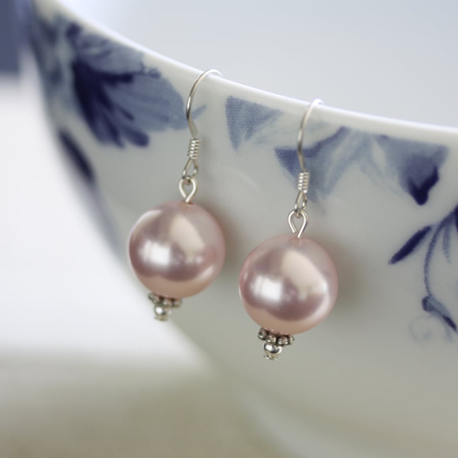 Large pearl earrings, Pink earrings