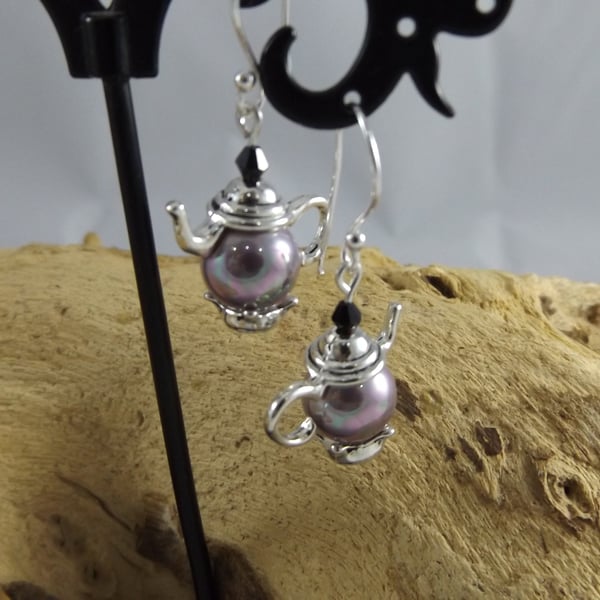 Lilac Shell Pearl Teapot Earrings 