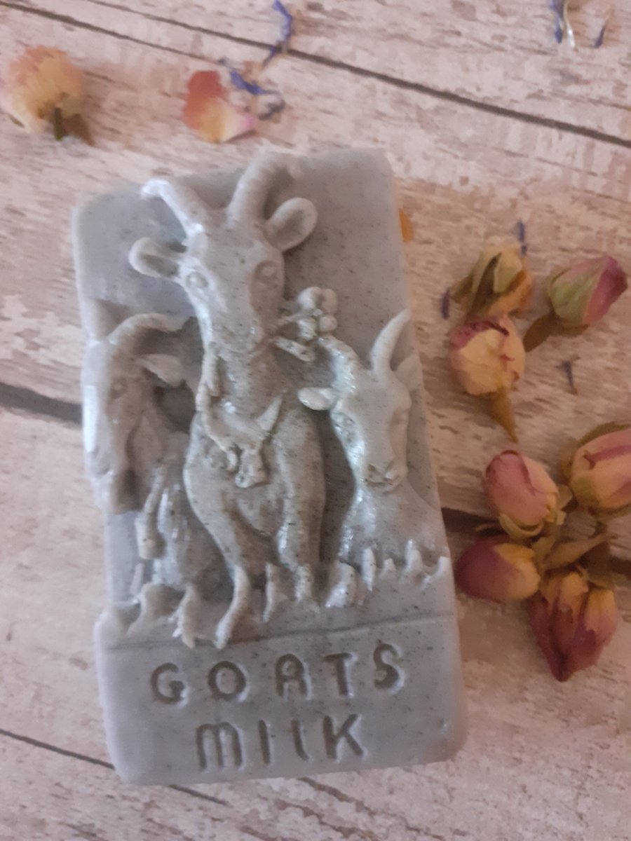 Handmade Goats Milk Essential Oil Lavender Rustic Large Soap 125g