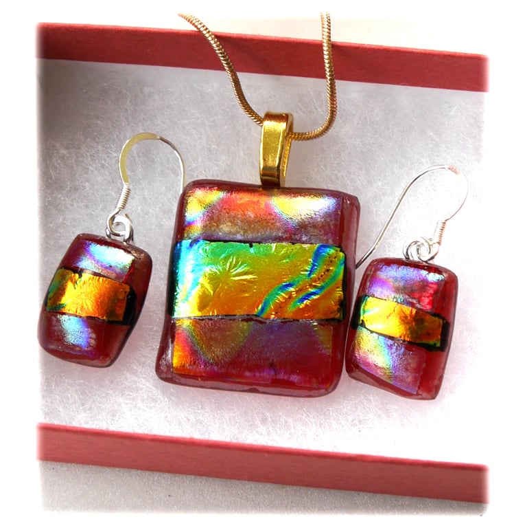 Dichroic Glass Pendant Earring Set 074 Red Gold  with gold plated chain