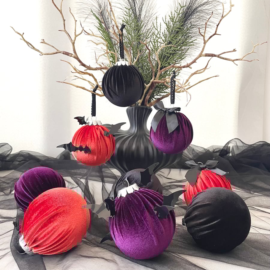 Set of 9 Velvet Halloween Baubles – Black, Purple & Rust Orange Ornaments 