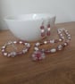 SHADES OF PINK AND PEARLY WHITE GLASS BEADS DROP EARRINGS. - Image 3