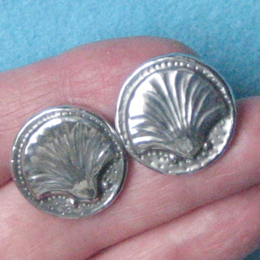 Handmade Silver Pewter Cufflinks,Scallop Design