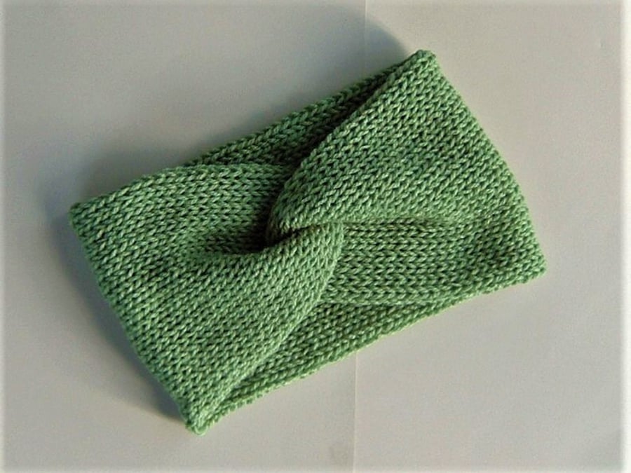 POST FREE knitted adult ear warmers ( ref F778)