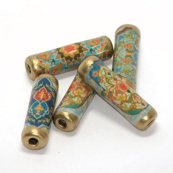Moroccan style paper beads