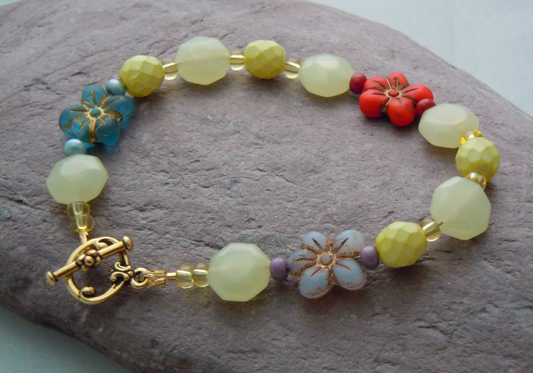 Lemon Jade & Czech glass bead bracelet