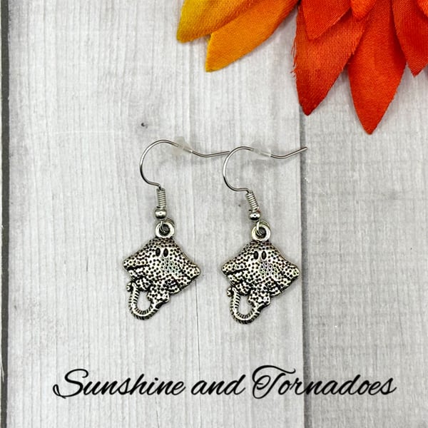 Manta Ray Charm Earrings. Hypoallergenic. Gift for Her. Nature Earrings.  