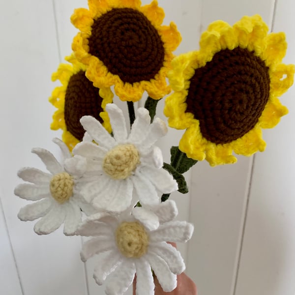 Handmade crochet sunflower and daisy bouquet 