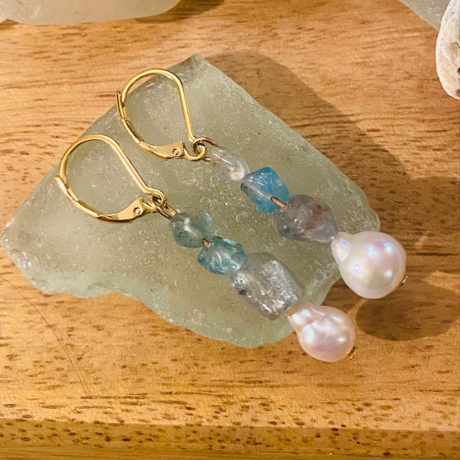 Baroque pearl and blue apatite gemstone earrings - BPGE01