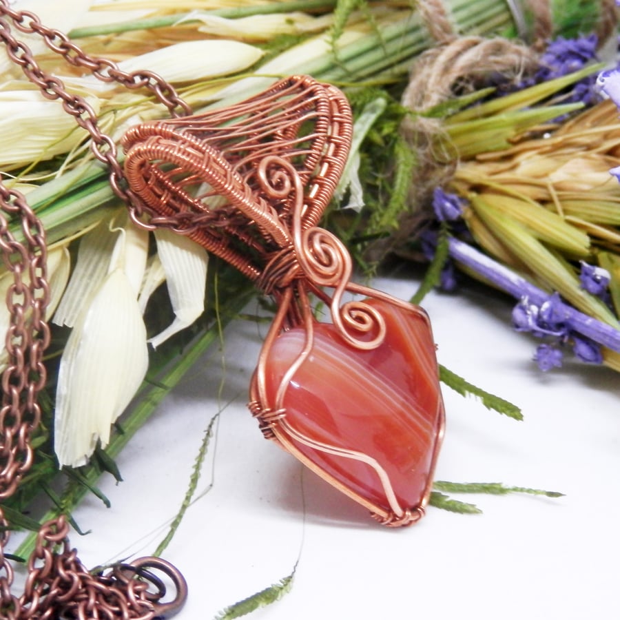 Celtic Style Copper Necklace With Sardonyx