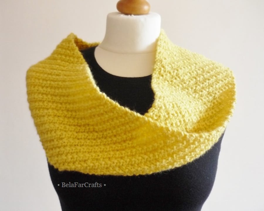 Bright yellow circle scarf - Hand knit shoulder wrap - Teens' fashion accessory