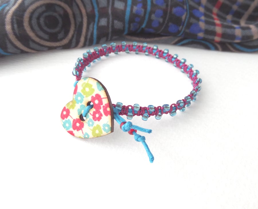 Heart Bracelets, Beaded Macramé, Hypoallergenic, Colour choice.