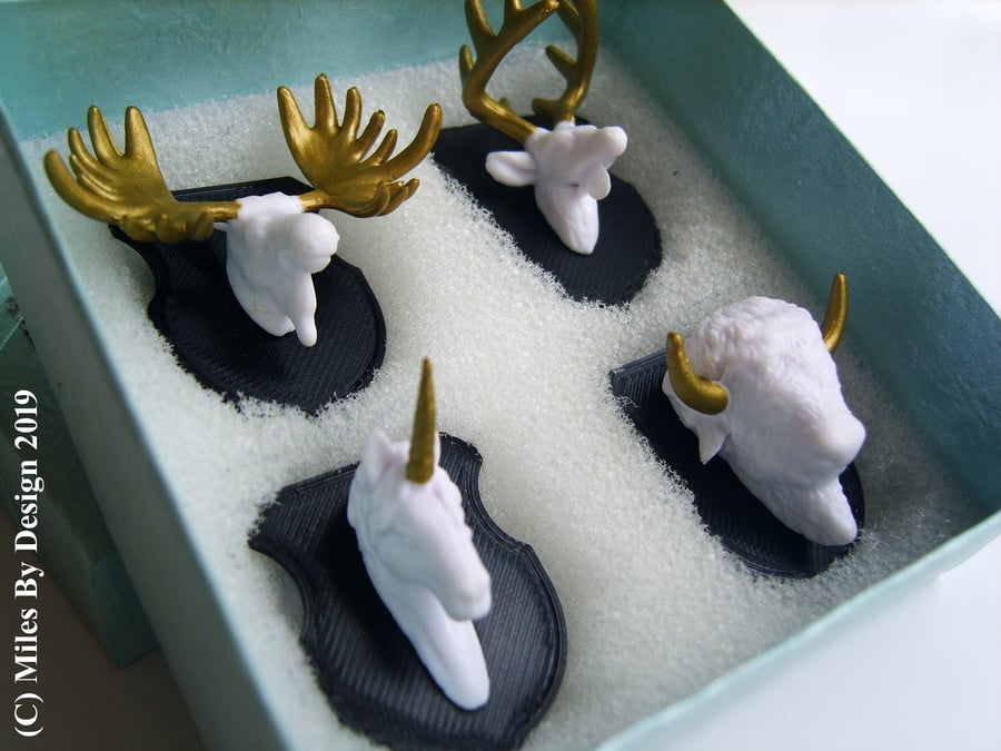 Set of 4 Mounted Head Magnets