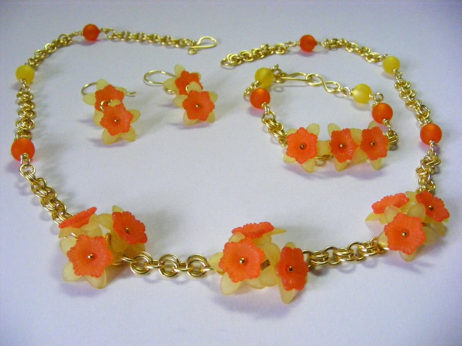 Lucite Daffodil Chainmaille  Jewellery Set
