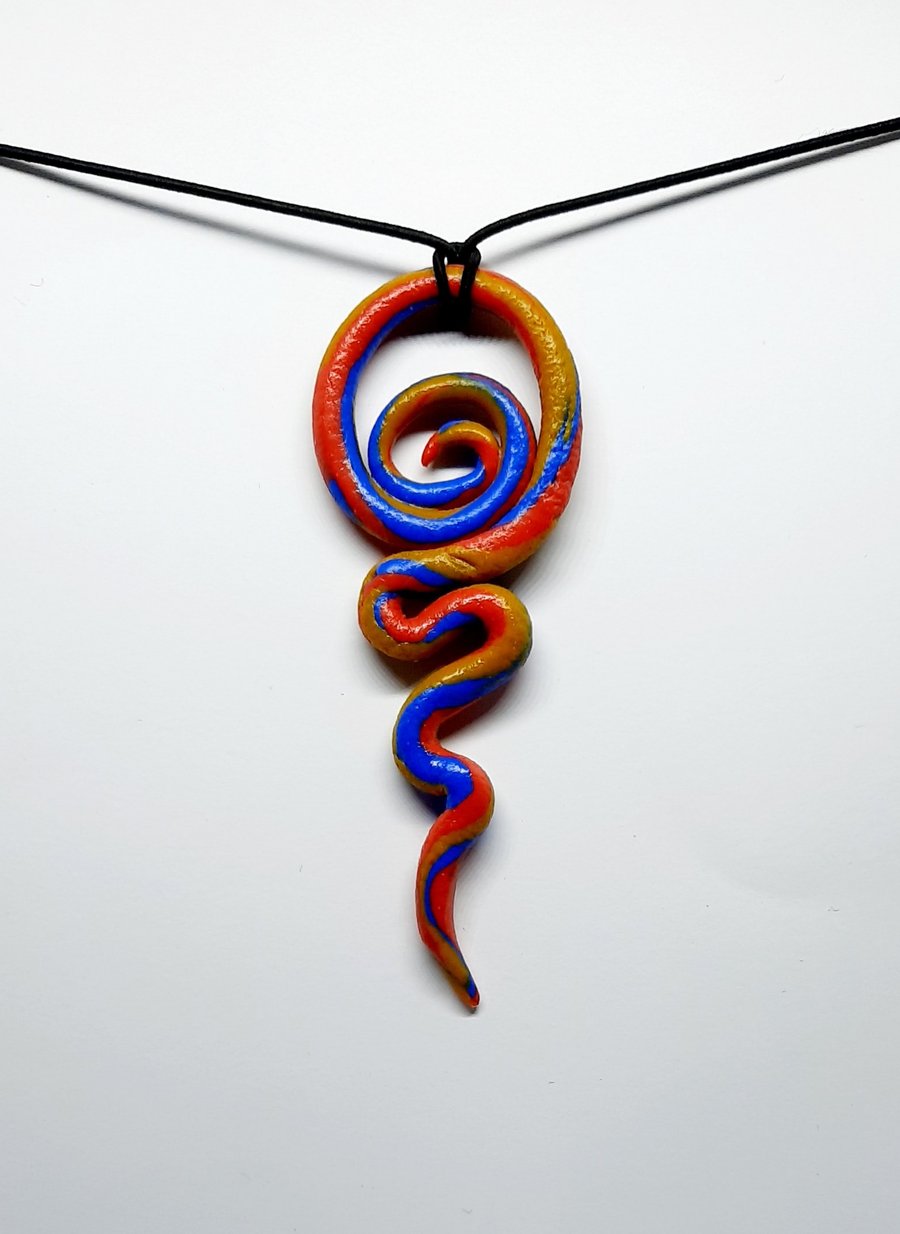 Abstract pendant curl necklace 