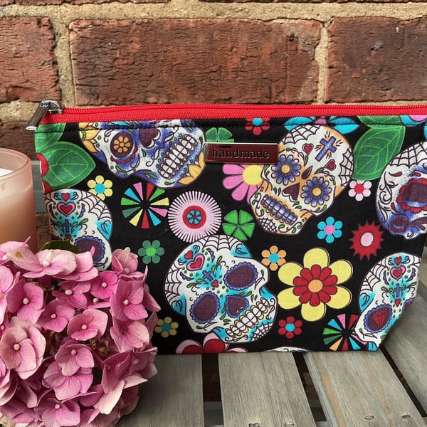 Skull Print Zip Pouch