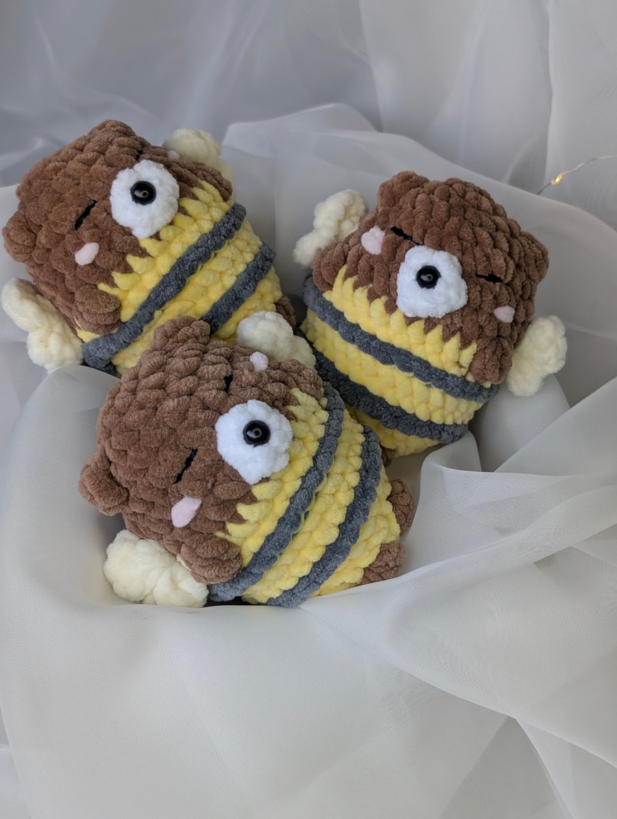 Crochet Bear-Bee