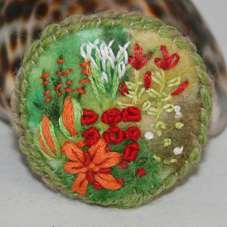 Embroidered Brooch - Lily Garden